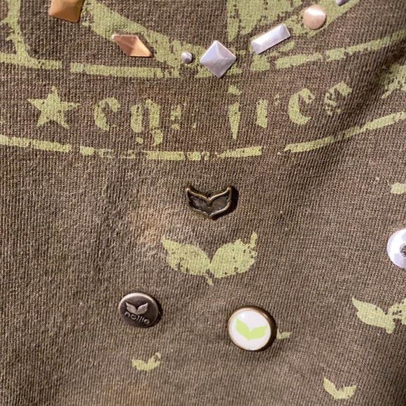 Cute, long halter top w/ built in bralette. - Picture 8 of 10